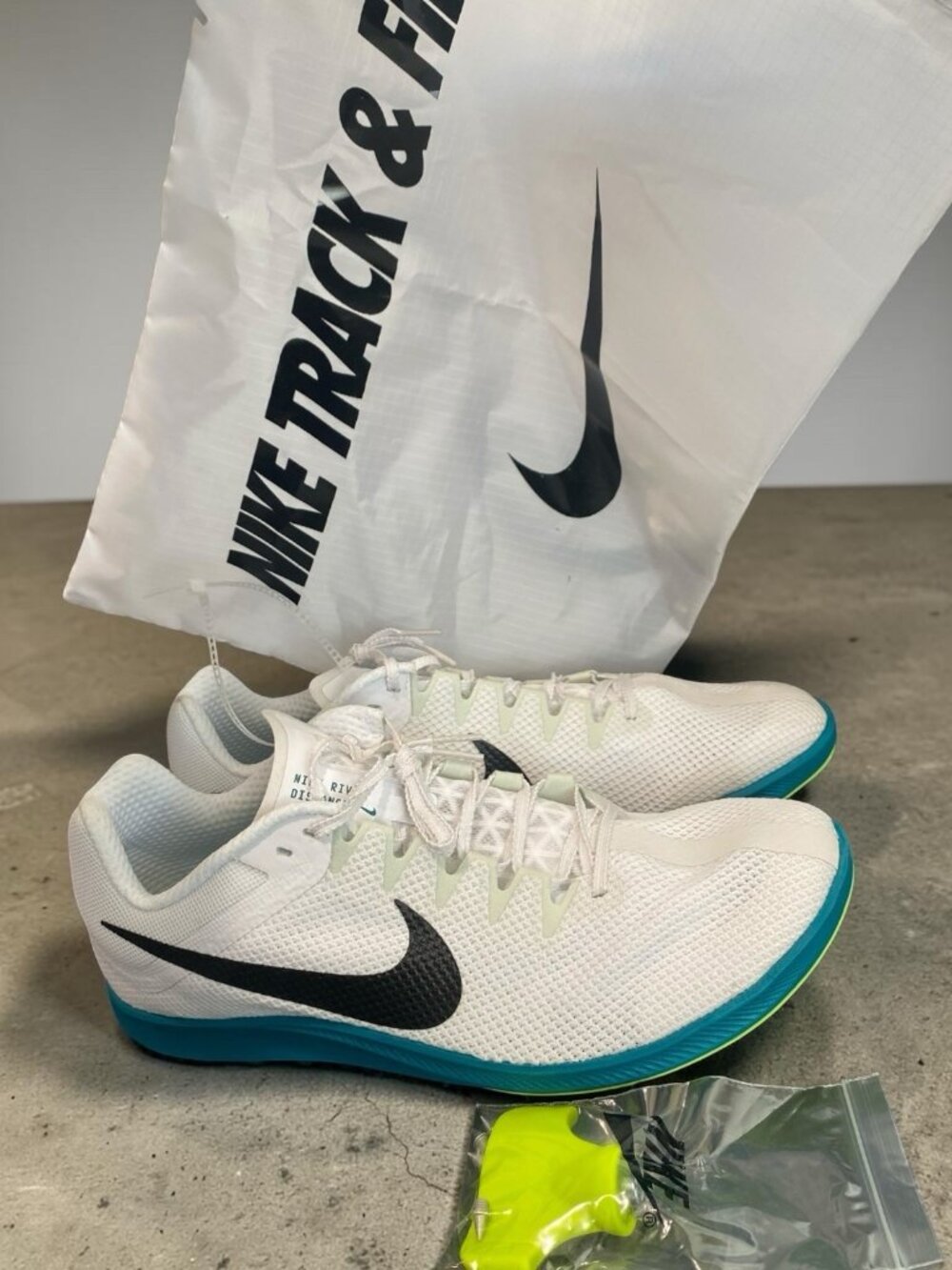 NEW Nike ZoomX Dragonfly 2 White Green Spruce FZ9653-102 Men’s 13